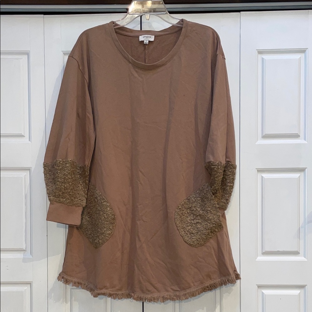 Umgee Tan Oversized Tunic with Textured Pockets